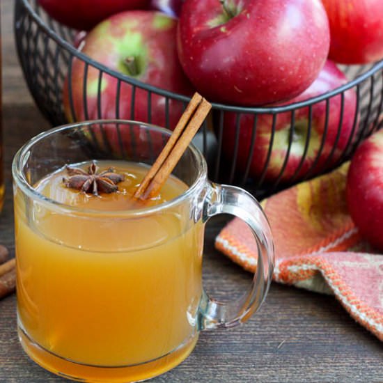 Hot Spiked Cider - Recipe photo by whatshouldimakefor
