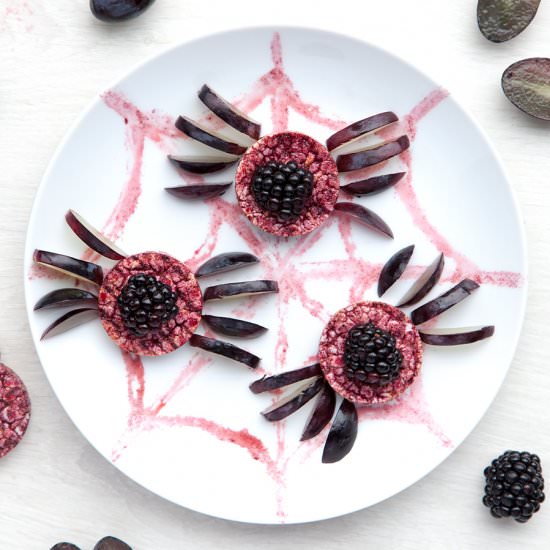Halloween Rice Cake Spiders - Recipe photo by amummytoo