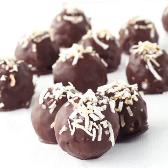 Chocolate Coconut Truffles - Recipe photo by Sweetest Menu