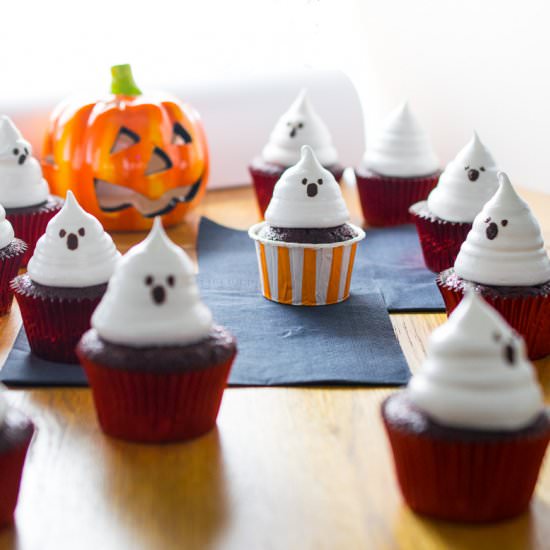 Red Velvet Boo Cakes - Recipe photo by JoJoNookAndCranny