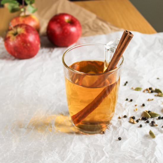 Mulled Apple Juice - Recipe photo by EatLikeYouLoveYourself