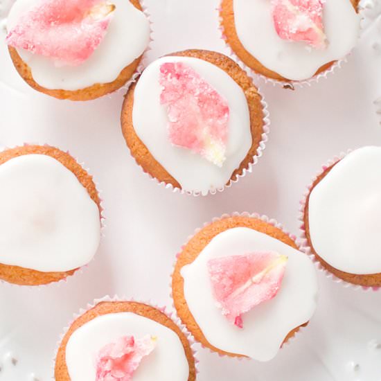 Rose & Almond Fairy Cakes - Recipe photo by kiwicook