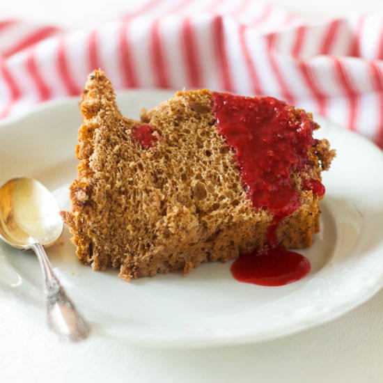 Chocolate Angel Food Cake - Recipe photo by Flobonneschoses