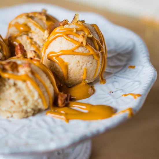 Harry Potter Butterbeer Macaroons - Recipe photo by plantcrush