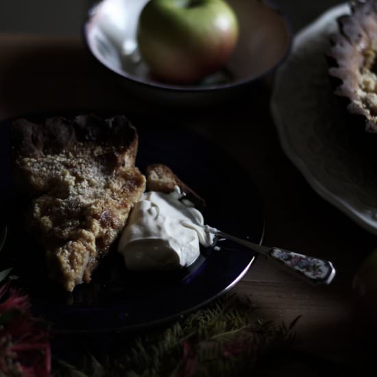 Vinho do Porto Apple Tart - Recipe photo by DonaBiscoito