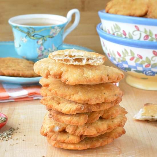 Namkeen Mathri - Recipe photo by ruchiskitchen