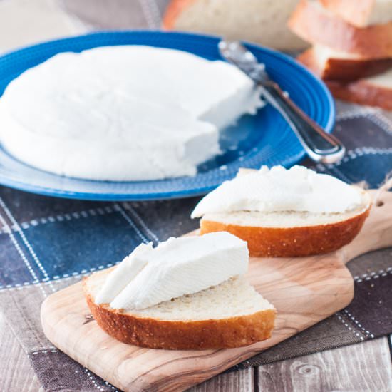 Azores Fresh Cheese – Queijo Fresco - Recipe photo by photosandfood