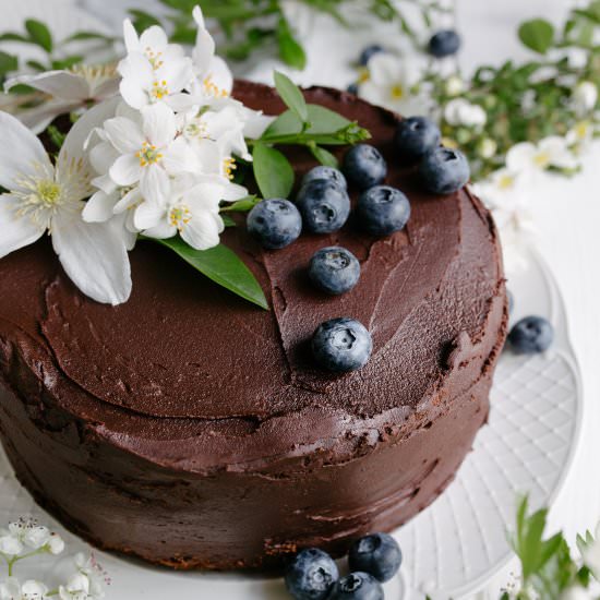 Luxurious Chocolate Melt & Mix Cake - Recipe photo by lifeonaplateblog