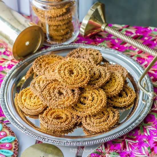 Baked Chakli | Rice Murukku - Recipe photo by Herbivore Cucina