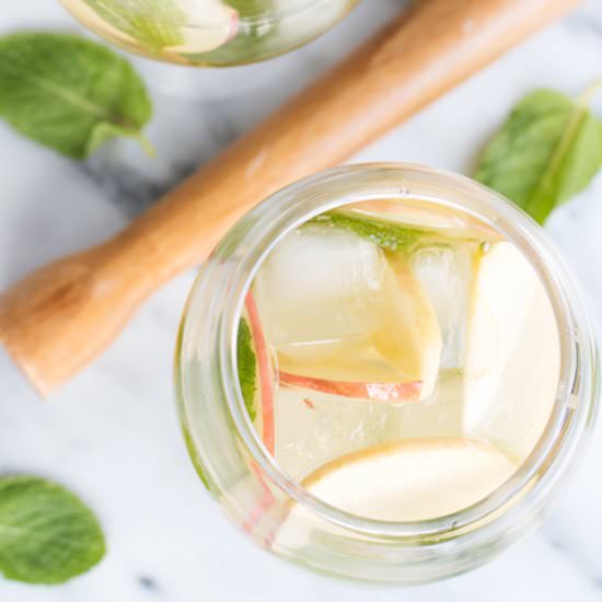 Apple Mojito - Recipe photo by cakenknife