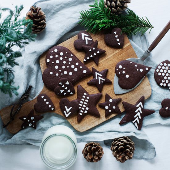 Chocolate Gingerbread Cookies - Recipe photo by ModernWifestyle