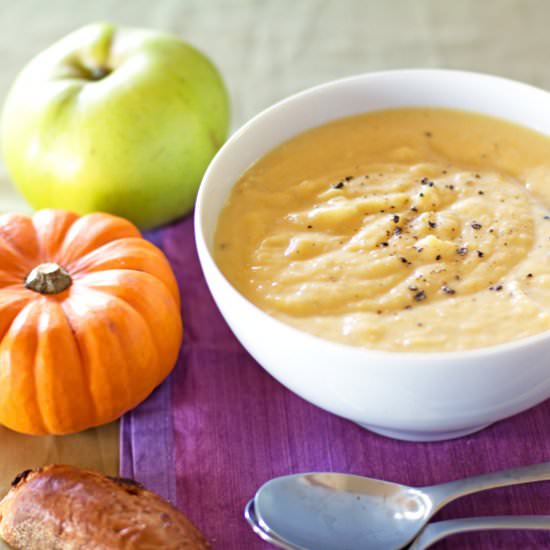 Pumpkin, parsnip and apple soup - Recipe photo by hollycooks