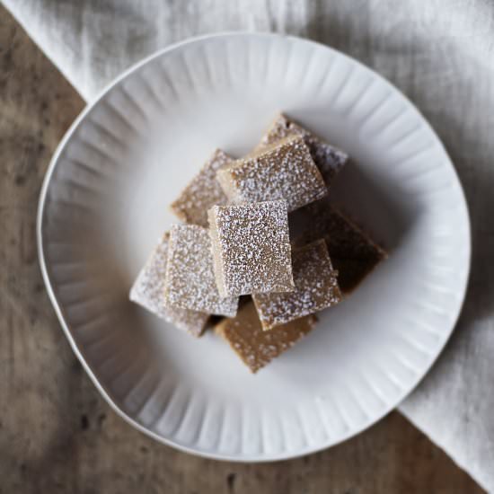 PURE MAPLE FUDGE - Recipe photo by modestmarce