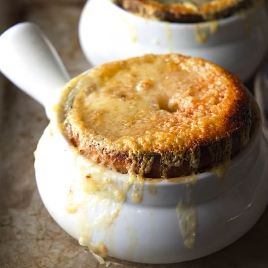 French Onion Bagel Soup - Recipe photo by Yes more please