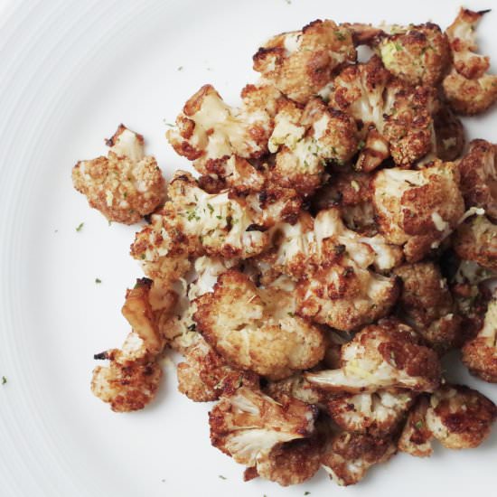 Balsamic Roasted Cauliflower - Recipe photo by euphoricvegan