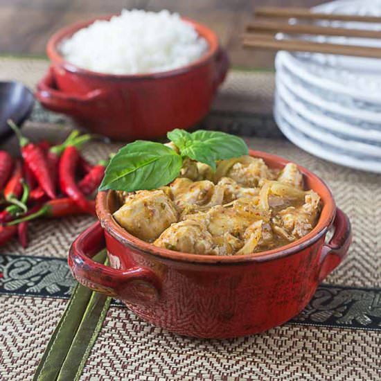 Thai Red Curry Chicken - Recipe photo by Ethnic Spoon