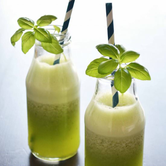 Frosty Basil Lemonade Smoothie - Recipe photo by thathealthykitchen