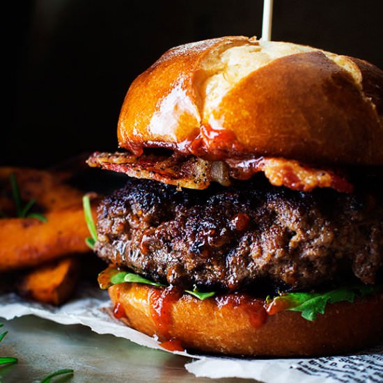 Coffee Rubbed Burger with Dr Pepper - Recipe photo by The Chunky Chef