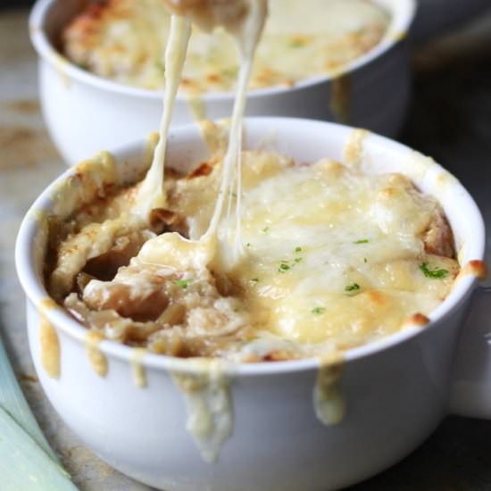 three onion french onion soup - Recipe photo by perpetuallyhungry