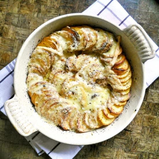 Baked Potatoes Raclette Style - Recipe photo by foodidies