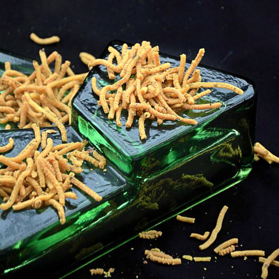 Lehsuni Sev - Recipe photo by Anu@MyGingerGarlicKitchen