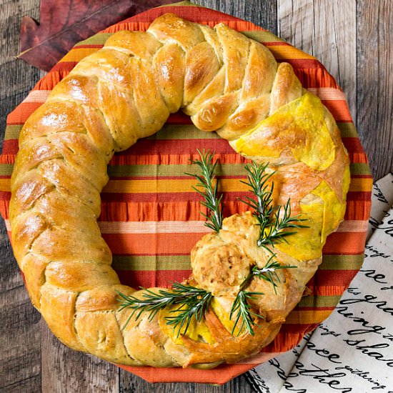 Thanksgiving Braided Bread Wreath - Recipe photo by onlinepastrychef