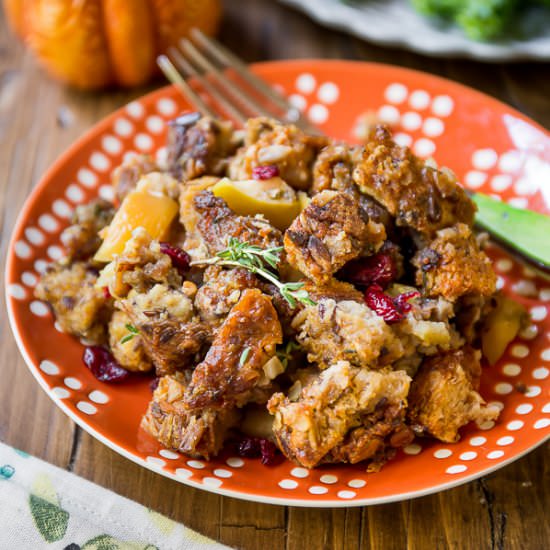 Sausage, Cranberry & Apple Stuffing - Recipe photo by sallysbakingaddiction