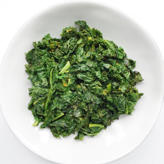 Garlic Turmeric Kale - Recipe photo by Rachlmansfield