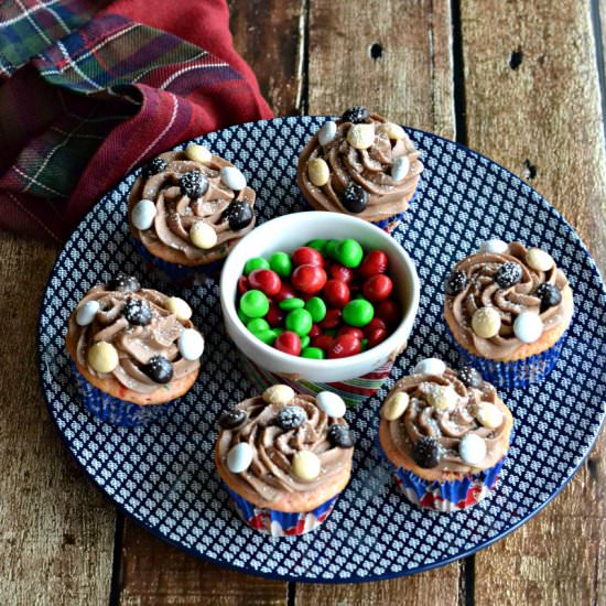 White Chocolate Peppermint Cupcakes - Recipe photo by Hezzi-D