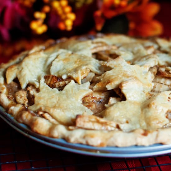 Caramel Apple Pie - Recipe photo by alialamode