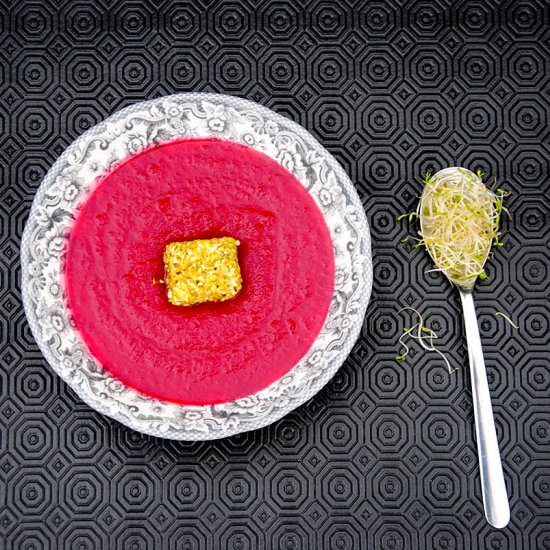 Beetroot Soup with Goat Cheese - Recipe photo by dace