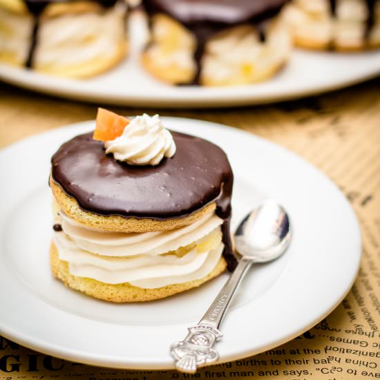 Cake with Fruit and Mascarpone - Recipe photo by Licuta Marin