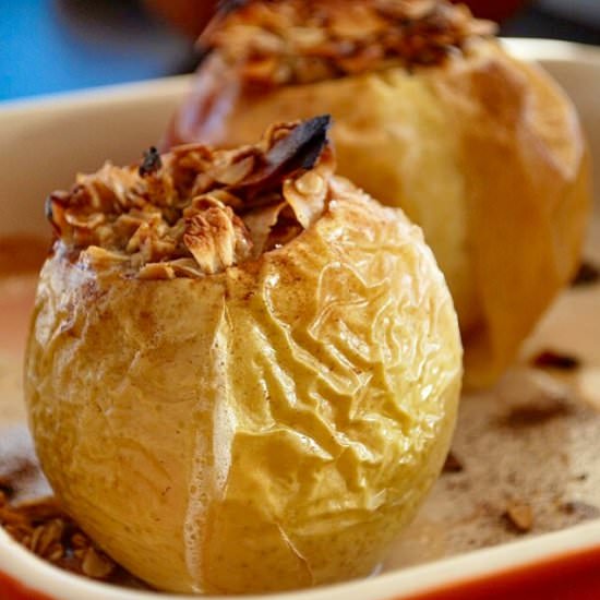 Baked Apples Streusel - Recipe photo by ahueats