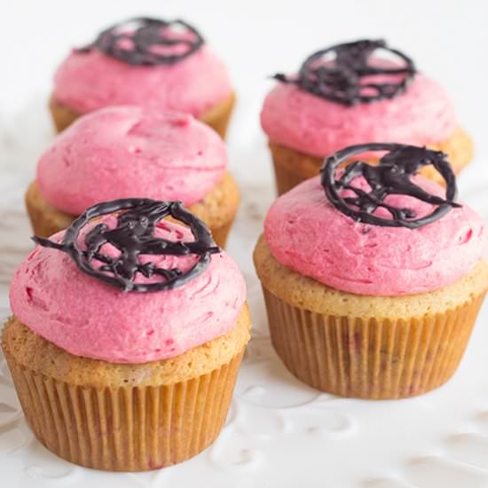 Berry Cupcakes with Berry Frosting - Recipe photo by mmirnanda