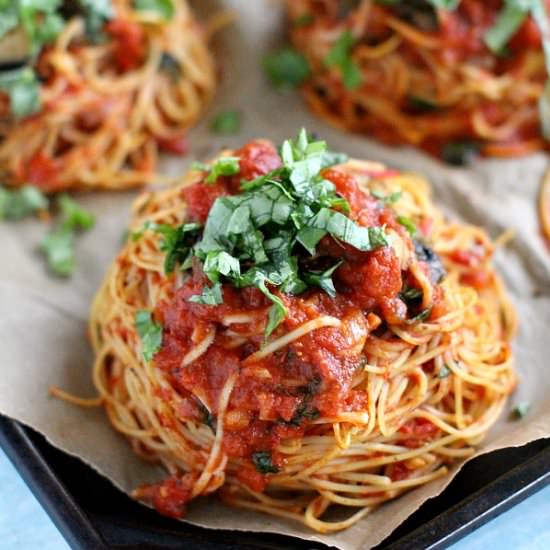 Chicken Mushrooms Spaghetti Nests - Recipe photo by peasandpeonies