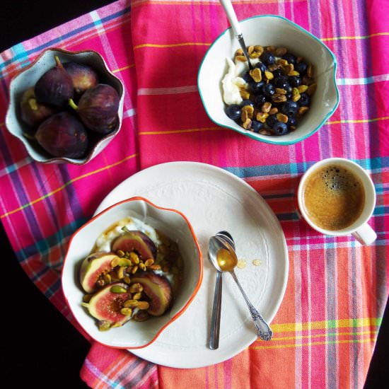 Yogurt, Figs, Honey & Pistachios - Recipe photo by simplyromanesco