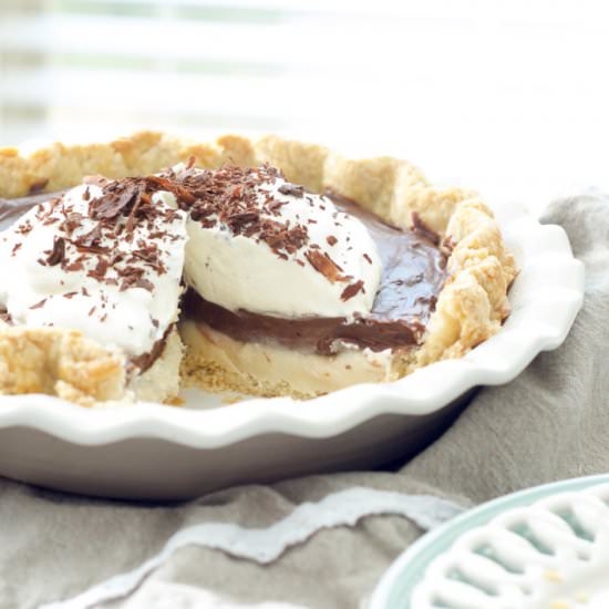Toasted Marshmallow Chocolate Pie - Recipe photo by OhSoDelicioso