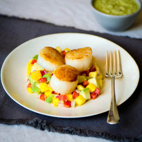 Scallops with Mango Avocado Relish - Recipe photo by ManyKitchens.com
