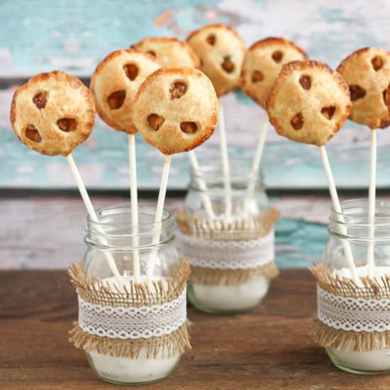 Apple Pie Pops - Recipe photo by whatshouldimakefor