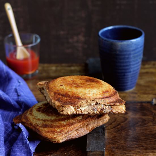 Herbed Garlicky Mushroom Jaffles - Recipe photo by easyfoodsmith