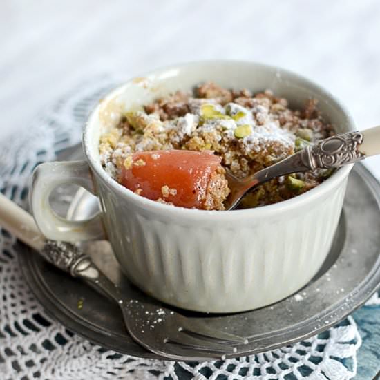 Quince crumble - Recipe photo by CandyCompany
