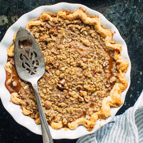 Bourbon Pumpkin Crumble Pie - Recipe photo by Kitchen Konfidence