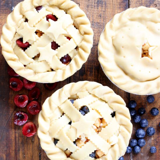 Mom's Apple Pie - Recipe photo by BakersPartyShop