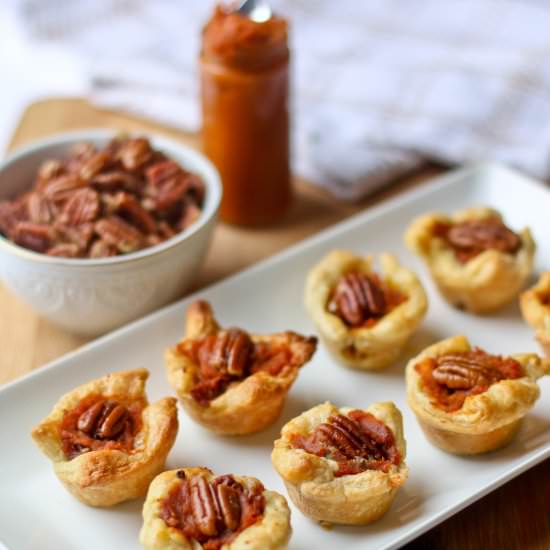 Pumpkin brie bites - Recipe photo by sandyalamode