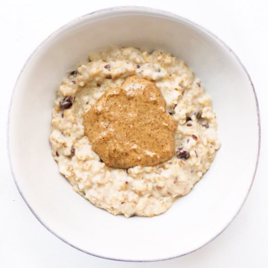 Warm Almond Breakfast Porridge - Recipe photo by Rachlmansfield