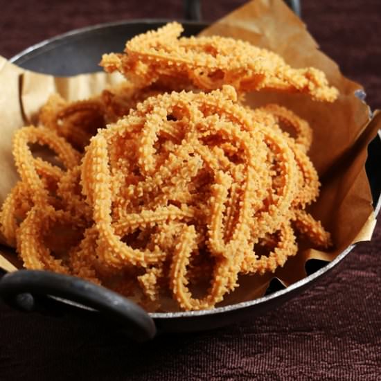 Cashew Murukku - Recipe photo by Harini123