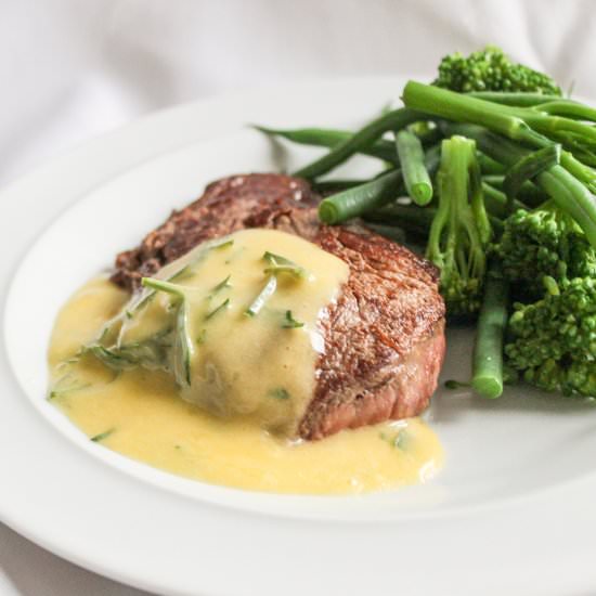Steak with Bearnaise Sauce - Recipe photo by EatLikeYouLoveYourself