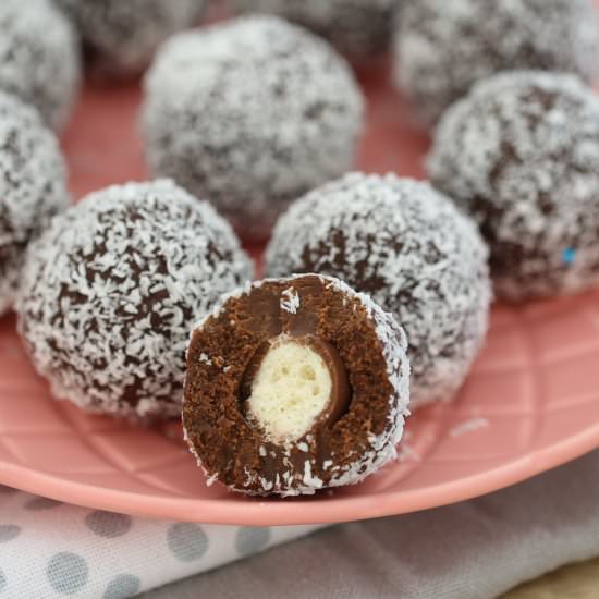Surprise Chocolate & Malteser Balls - Recipe photo by bakeplaysmile