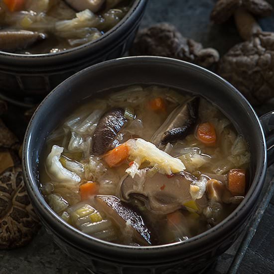 Vegan Shiitake Miso Cleansing Soup - Recipe photo by Rawmazing