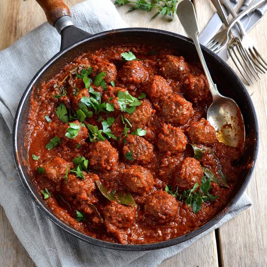 Spanish meatballs - Recipe photo by Bibbyskitchenat36